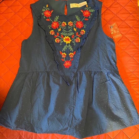 time and true Other - $5 Time And true Girls Embroidered Mexican
Sleeveless Dress, NWOT SIZE S(4-6)